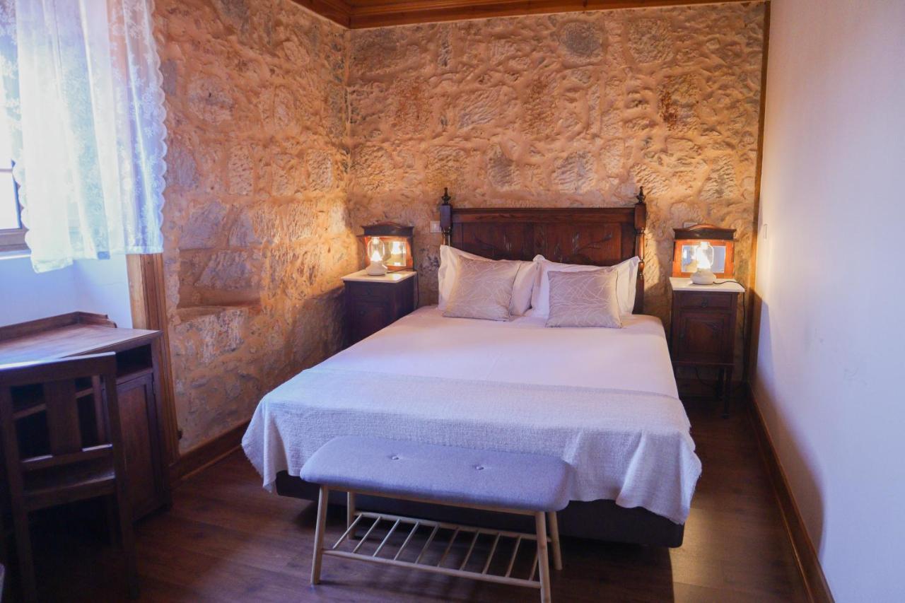 Bed and Breakfast O Pombal Alcanena Exterior foto